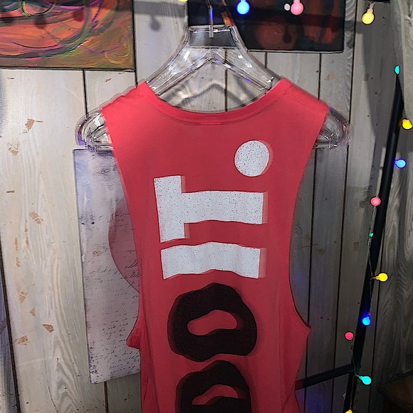 Women’s Classic Nike Tank Top
Medium; Gently Used - Picture 7 of 7